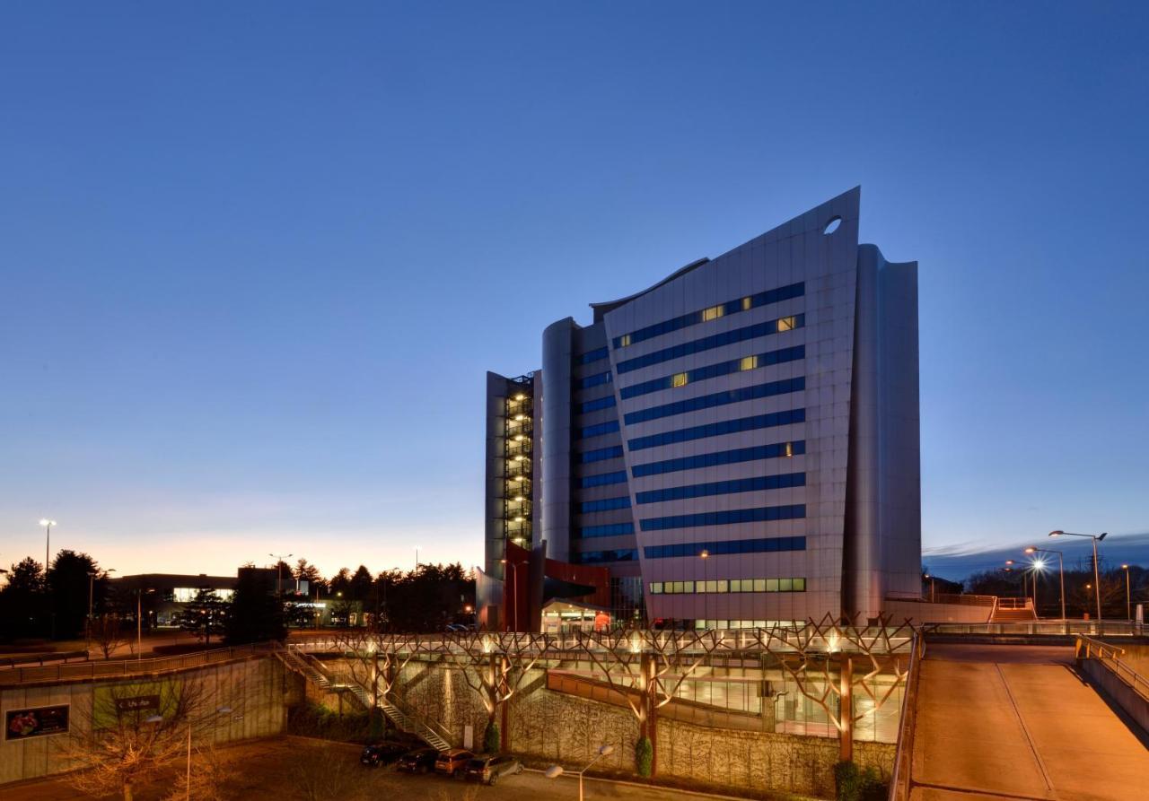 Una Hotels Malpensa Cerro Maggiore Exterior photo